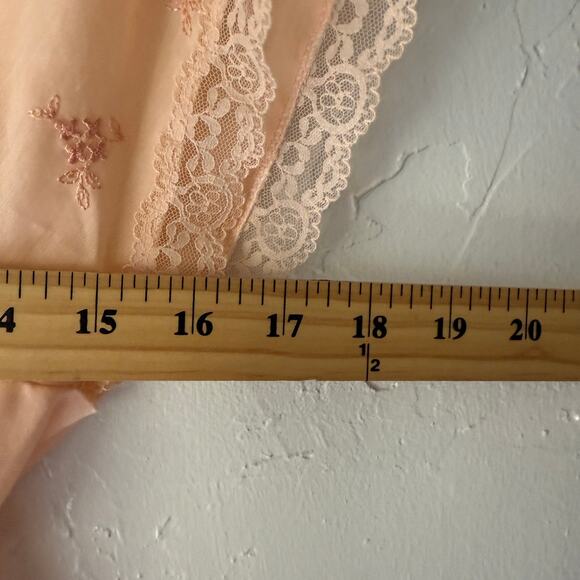 1970s Donna Richard for Gilligan & O’Malley Peach Lace Nightgown Maxi Dress VTG - Picture 6 of 8